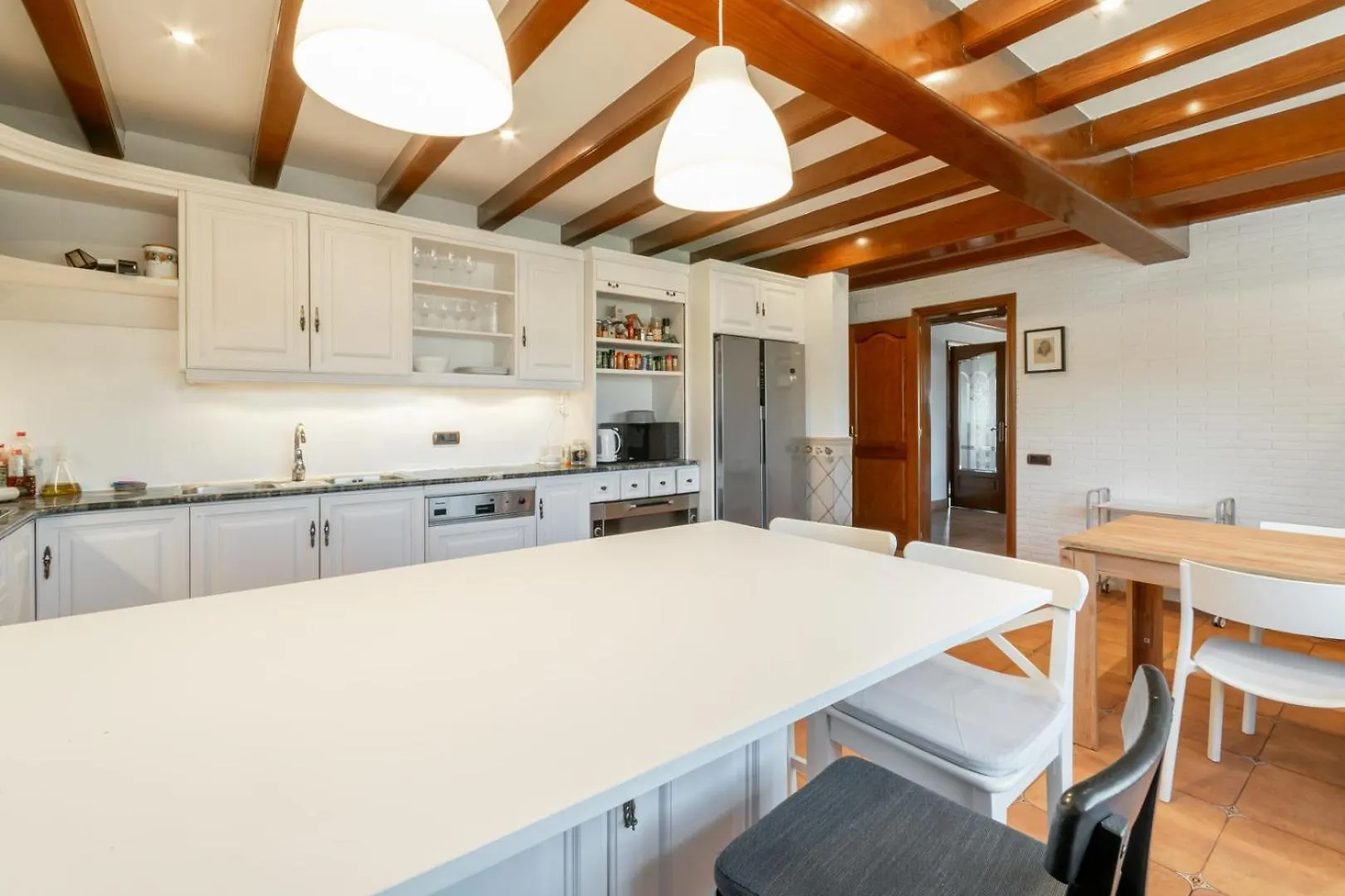 Large 5-Bed Villa, Mountain And Beach, At 30' From Barcelona Vallromanes 0*,