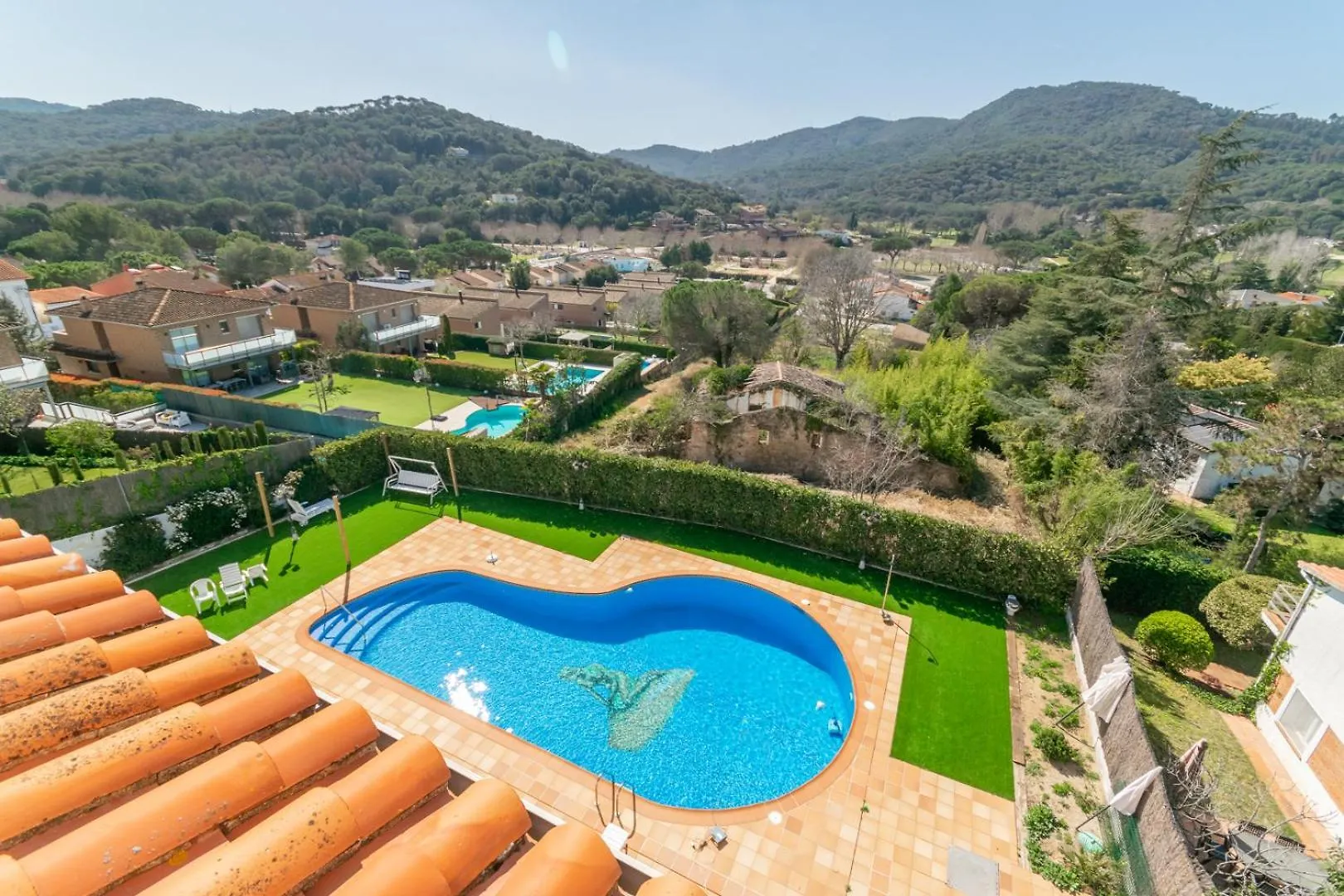 Villa Large 5-Bed Villa, Mountain And Beach, At 30' From Barcelona Vallromanes Spain